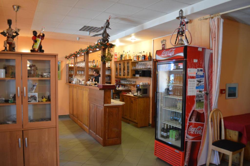 克维尔达和平膳食公寓酒店 外观 照片