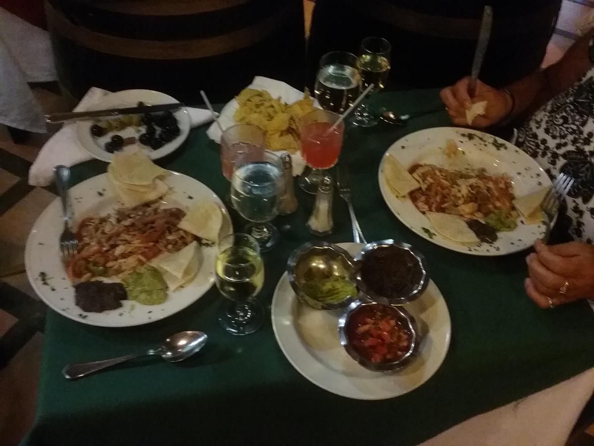 克维尔达和平膳食公寓酒店 外观 照片